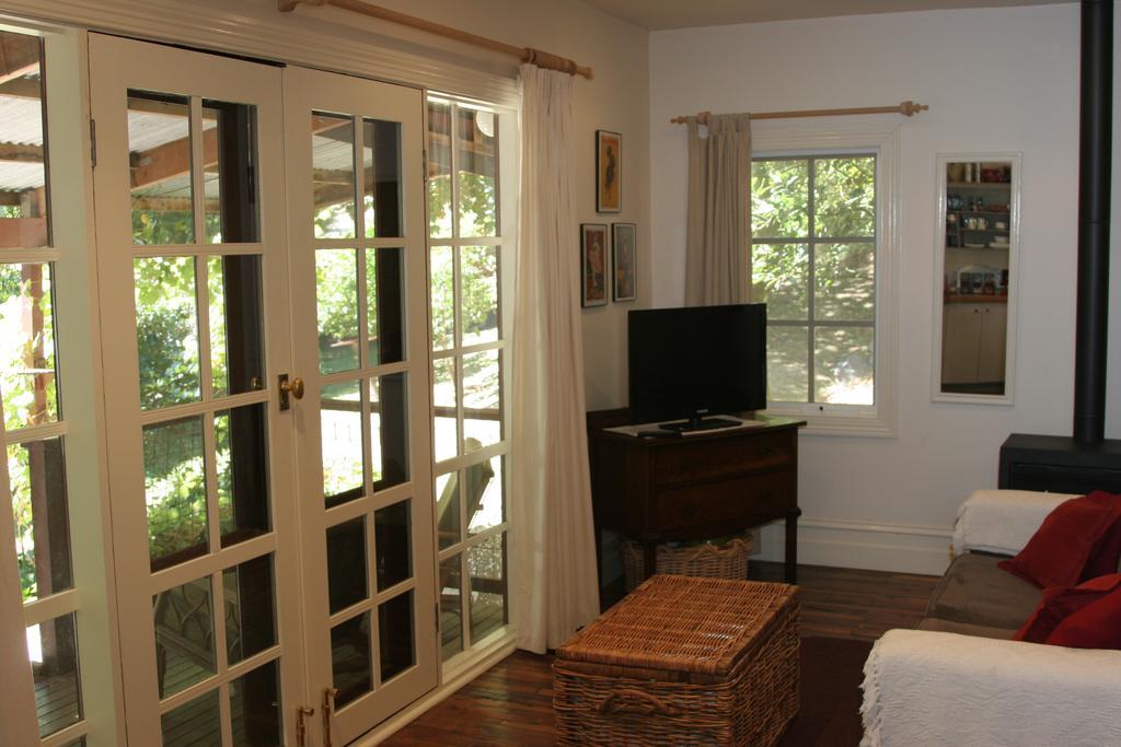 Stone'S Throw Cottage Bed And Breakfast Belgrave Quarto foto